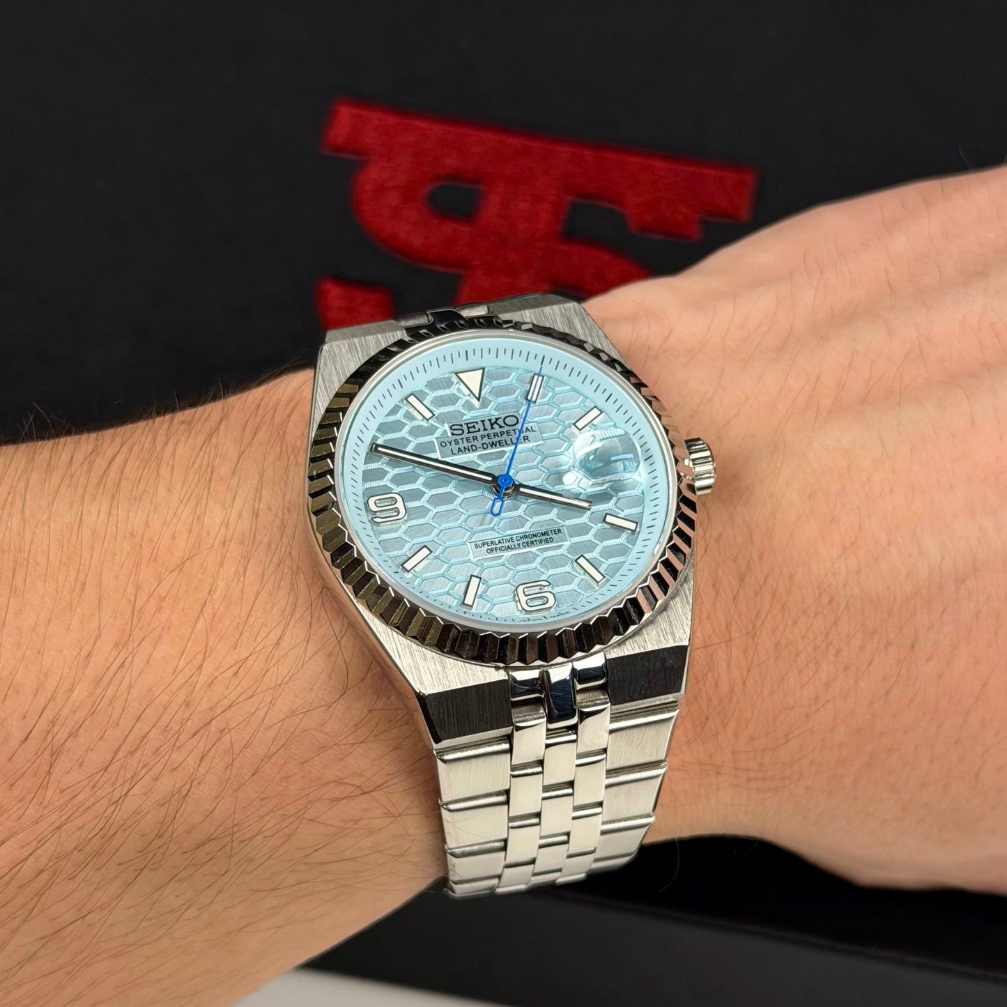 Land-Dweller Mod - Sky Blue