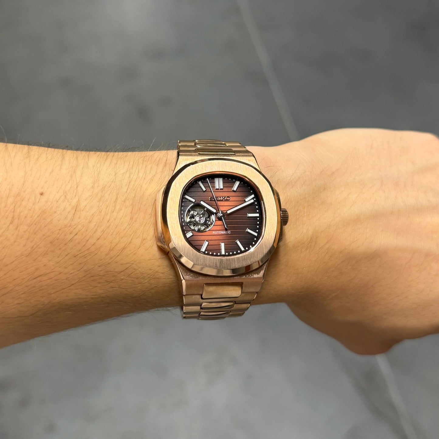 Nautilus Rose Gold Open Heart Mod - Chocolate